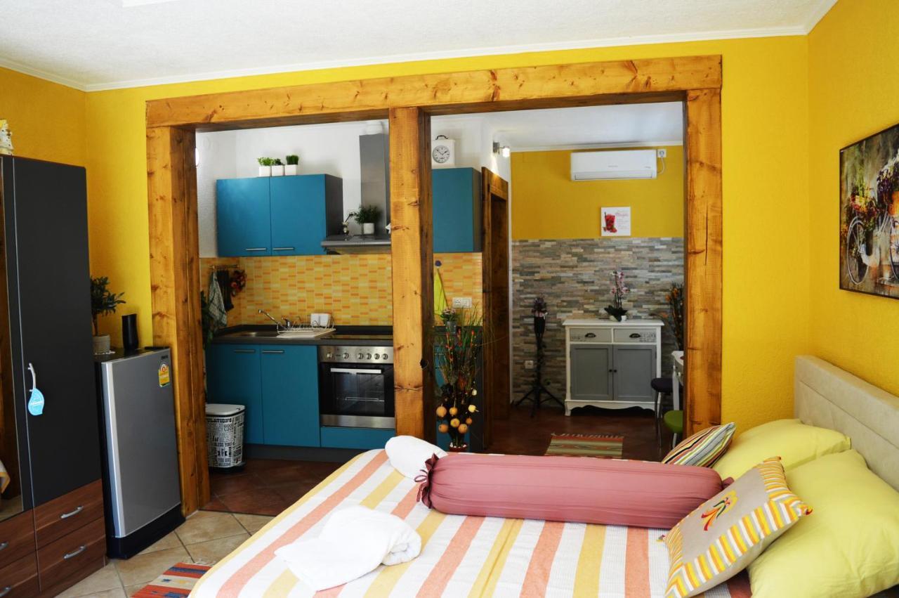 Studio Apartments Luka Biograd - Benkovac Exterior foto